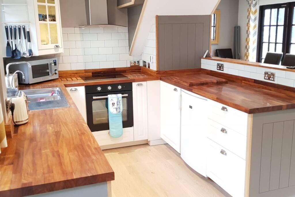 20 Tudor Court " Four Star Aa Accommodation" Hayle Bagian luar foto