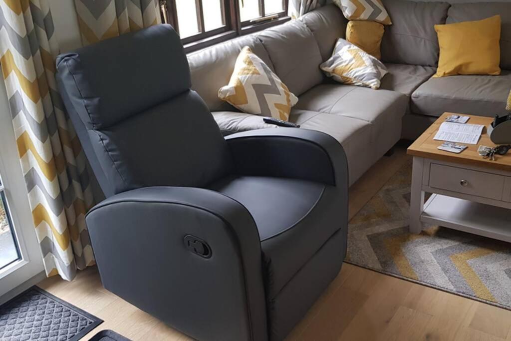 20 Tudor Court " Four Star Aa Accommodation" Hayle Bagian luar foto