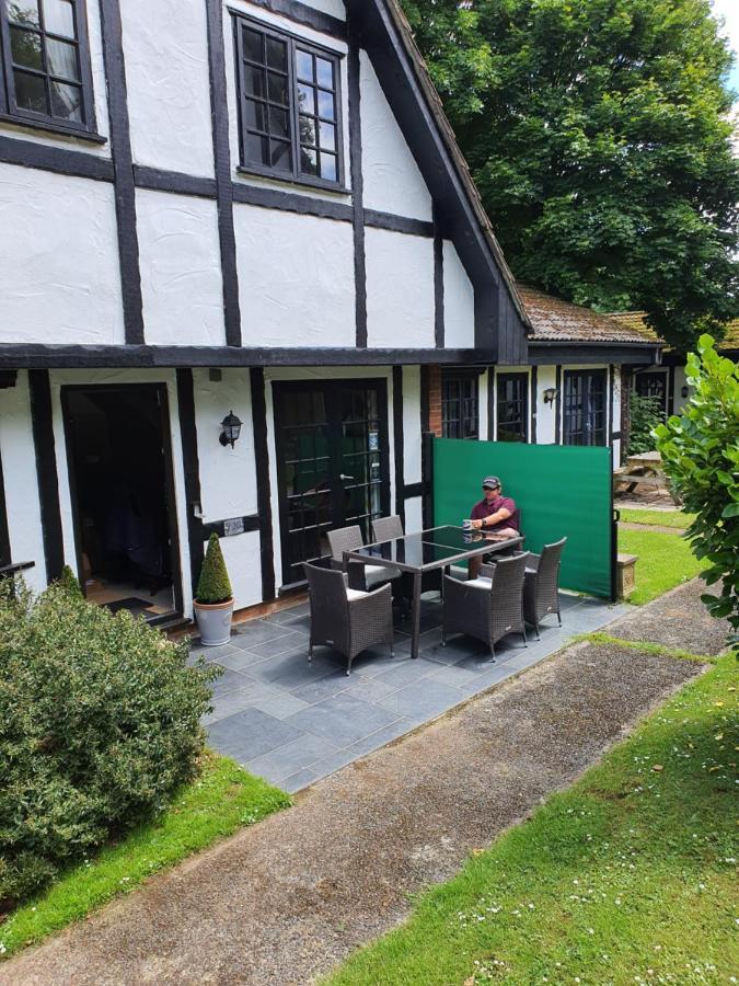 20 Tudor Court " Four Star Aa Accommodation" Hayle Bagian luar foto